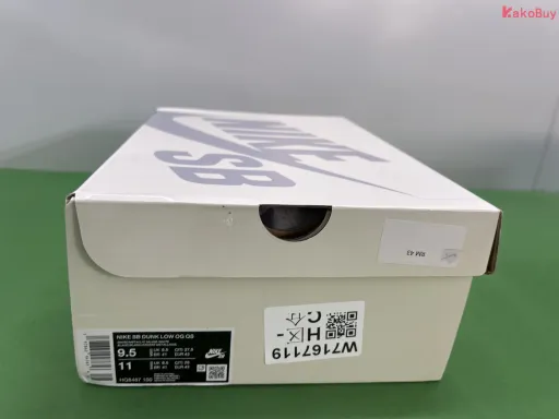 款式配色:欧洲限定白灰 HQ8487-100
