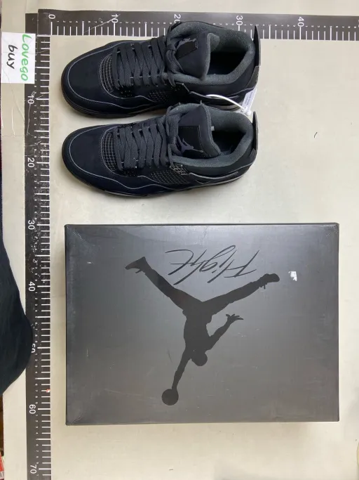 款式配色: GX AJ4黑猫