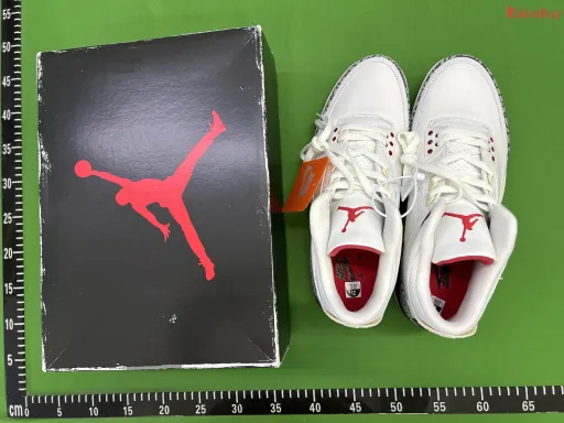 版本:OG AJ3复古白水泥