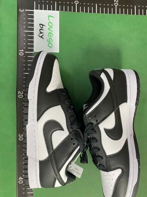 Color matching: M版 DUNK 黑白熊猫