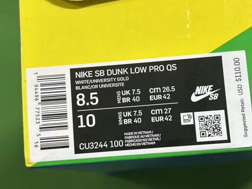 配色:M版 DUNK SB奶牛