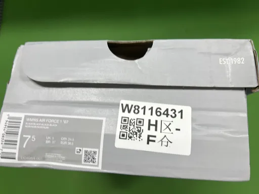 款式配色:G版 AF1 纯黑低帮