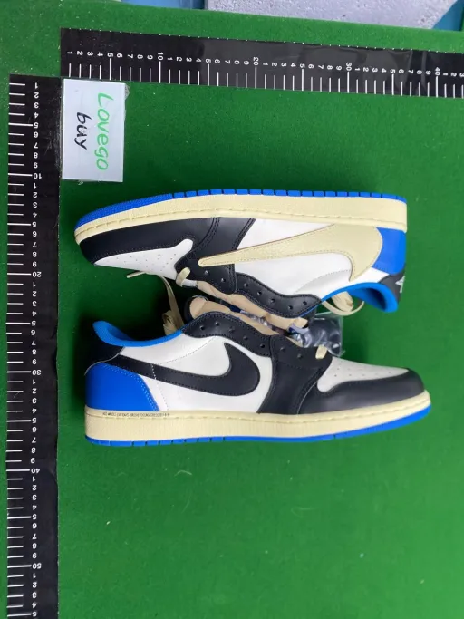 Color matching: LW同源 AJ1 TS闪电低帮 编码（1）