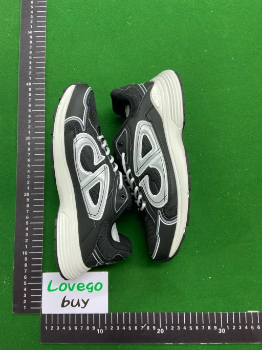 2号黑白949