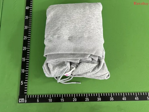 灰色拉链