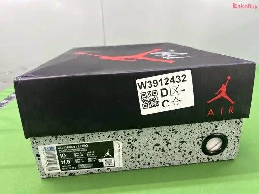 颜色款式:火焰红+黑白红