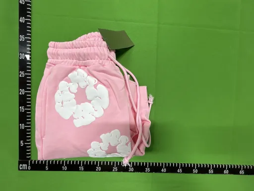 8611粉短裤