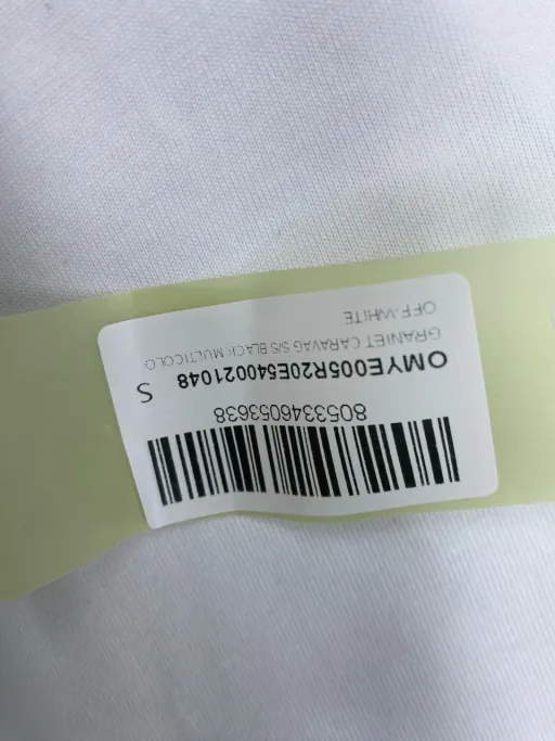 model: Style 15 white