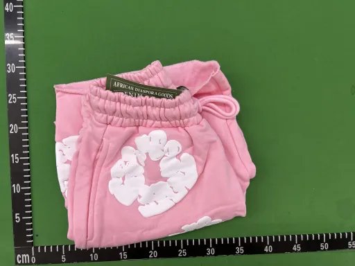 粉色短裤