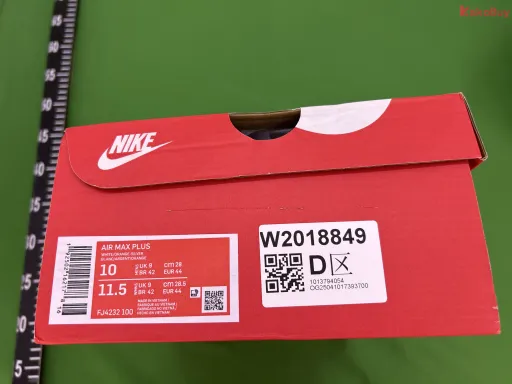 配色:White Safety Orange
