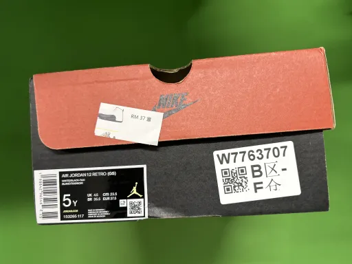 型号:2025 黑白金扣 CT8013-117