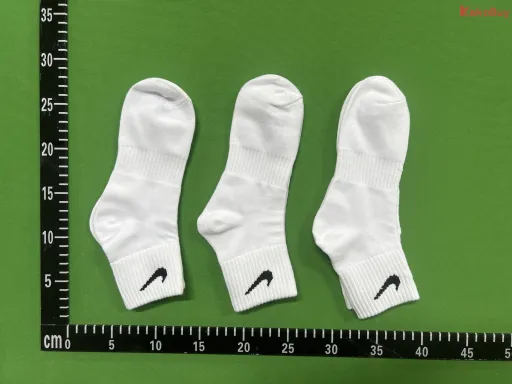 款式:一卡白三双