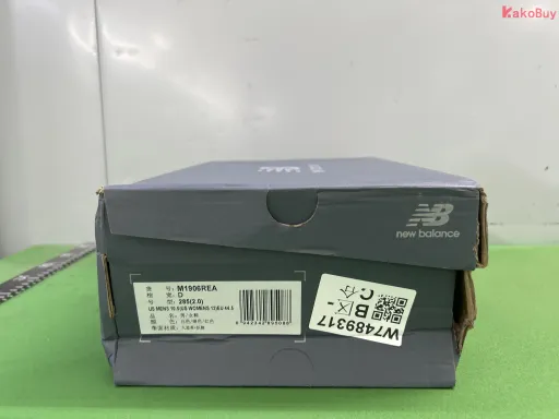 型号:M1906REA 红色