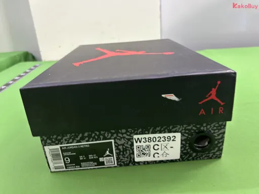 size-nike:(Men) US 9=EUR42.5