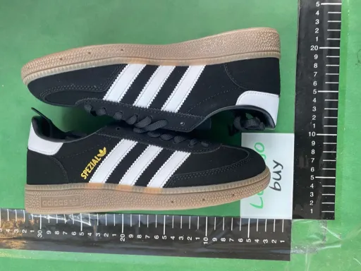 Size: EU37 1