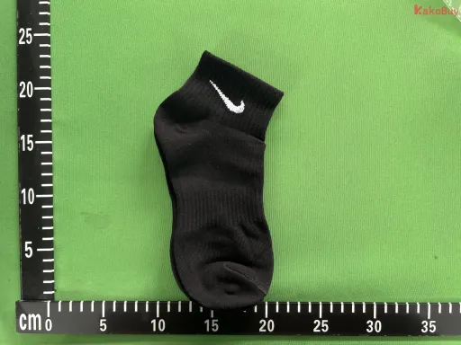 款式:a pair of black
