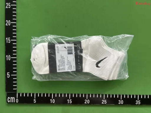 款式:three pairs of  white