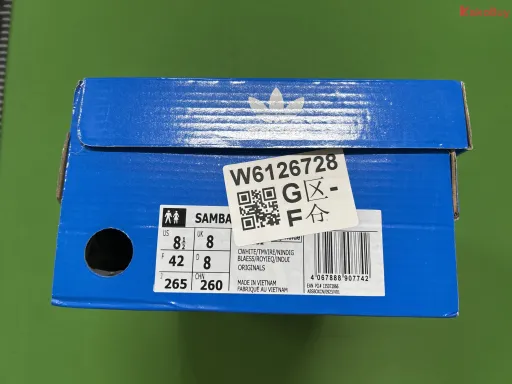 配色:IH4881 白红蓝