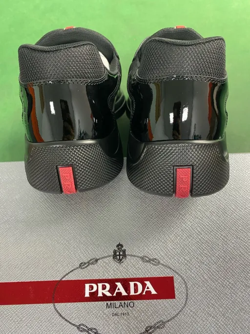 X1 Prada黑色