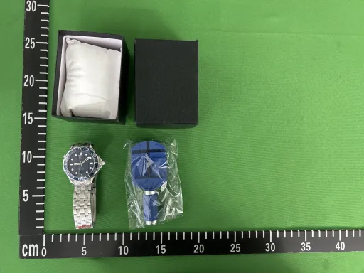 型号尺寸:银壳·蓝盘钢带【蓝圈】