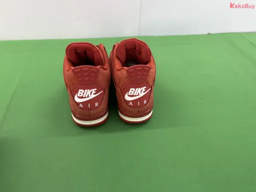 AJ4款式配色:AJ4红砖联名 HF4340-800
