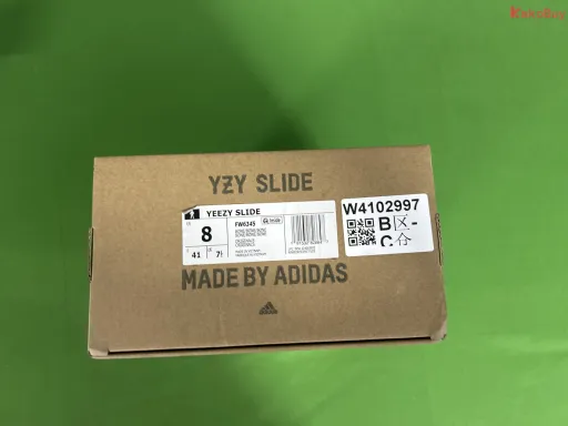 脚胖偏大2码拍 脚瘦偏大1码拍:FW6345 骨白 光面