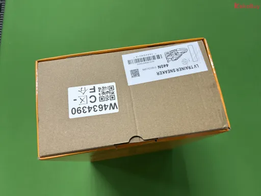 配色:黑色SK812