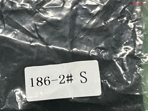 V06黑色长裤