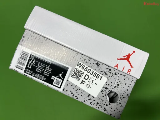 White Oreo（CT8527-100）
