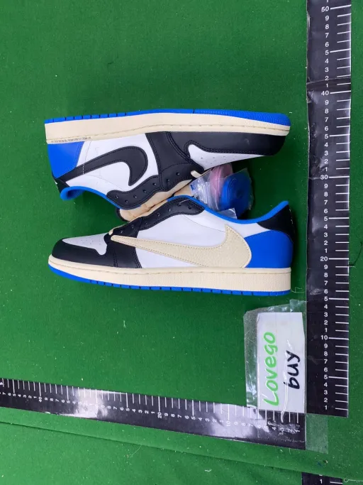 Style Color Matching: AJ1闪电倒钩低帮  DM7866-140