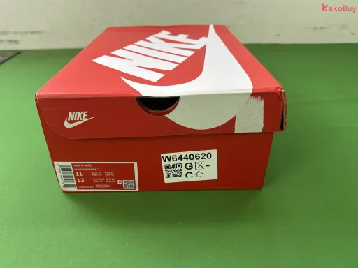 款式配色:HQ3818-001 P-6000黑灰