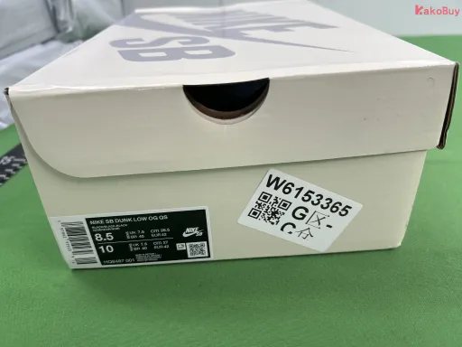 款式配色:HQ8487-001