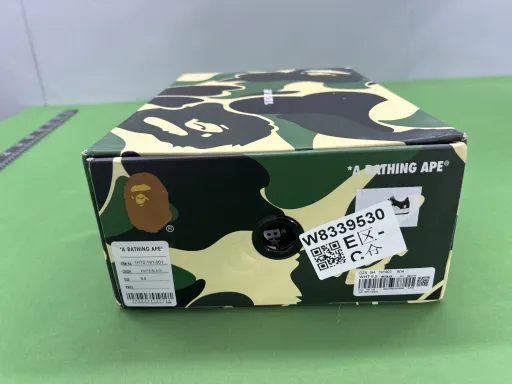 漆皮黑色