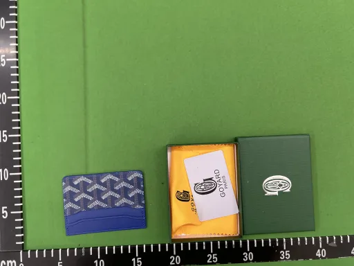 蓝色