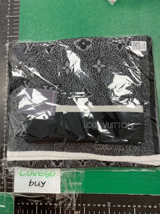T202#Grey Set