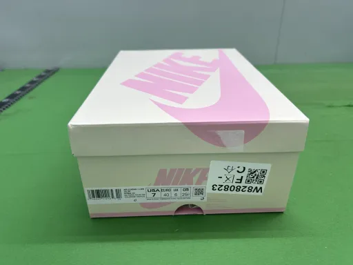 粉红倒钩