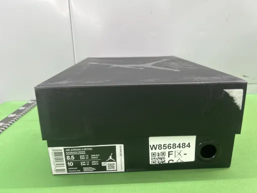 配色:Aj4 黑猫 CU1110-010