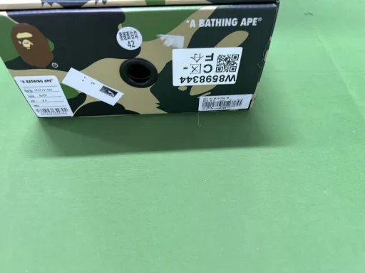 黑白漆皮