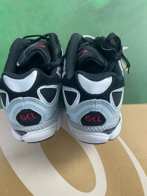 1203A383-003 Black Grey