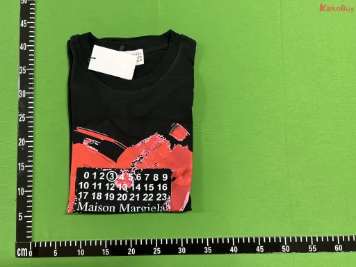 695黑色