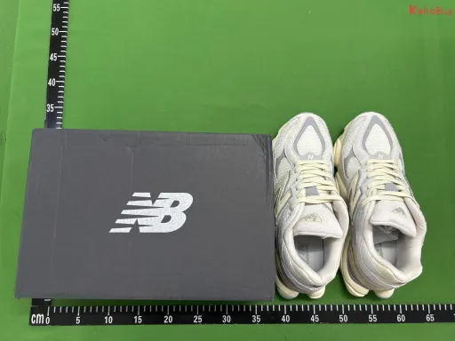 Gray White U9060HSA