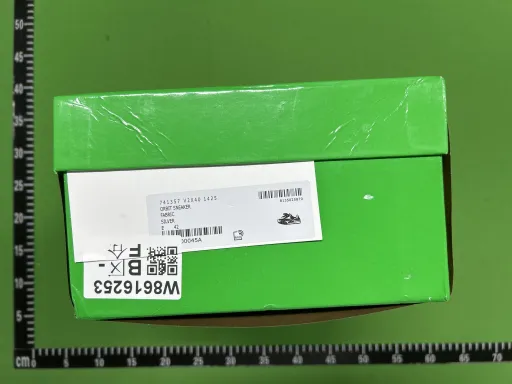 配色:741357V2X401425白银(35-47)