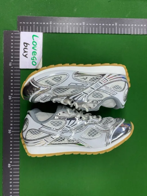Color matching: 741357V2X401425白银(35-47)