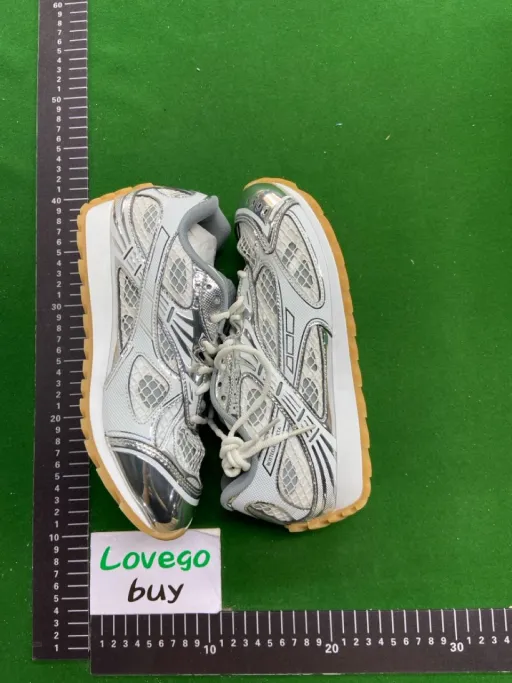 Color matching: 741357V2X401425白银(35-47)