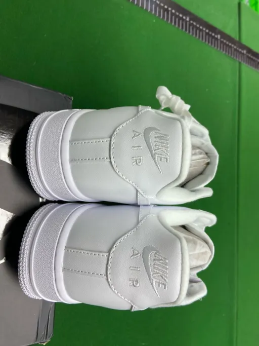 Color matching: upreme联名 白红logoCU9225-100