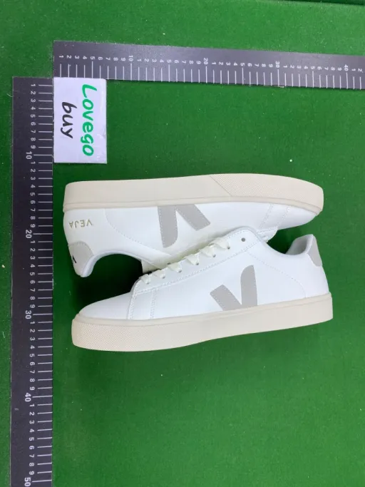 Color matching: 白灰 CP052429