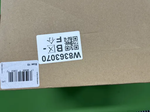 款式:洞洞鞋 泥灰 IE4931