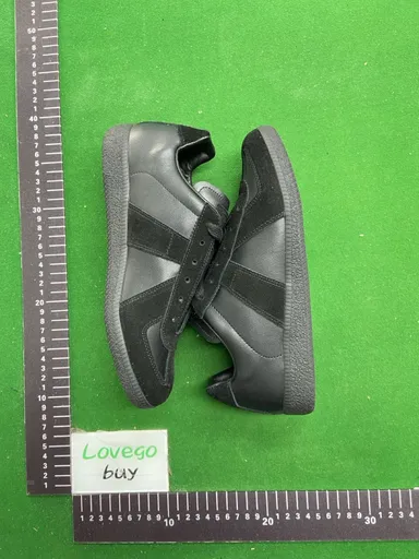 马吉拉全黑 40-45