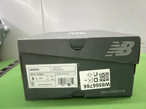 配色:旧深灰 U9060SG