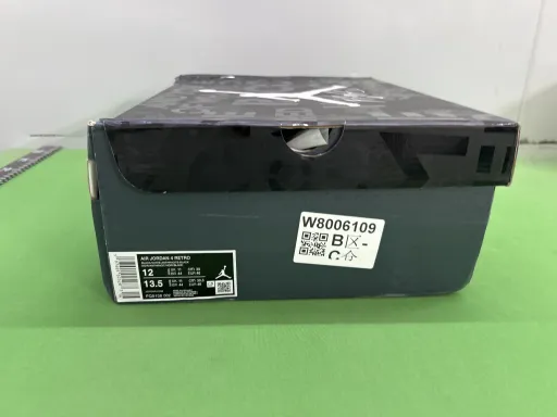 款式配色:aj4复恐惧 FQ8138-002